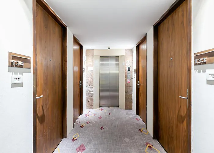 Uno Express Asoke Sukhumvit Отель 3*