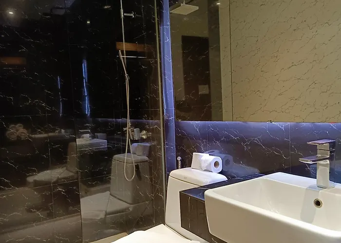 Uno Express Asoke Sukhumvit Отель Бангкок