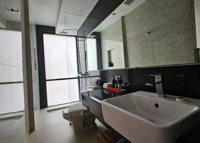 Uno Express Asoke Sukhumvit 3* Бангкок