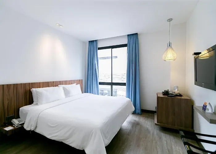 Uno Express Asoke Sukhumvit Отель