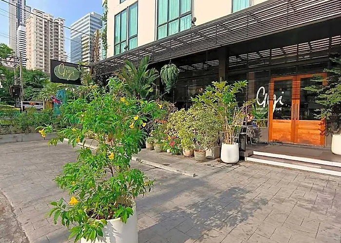 Отель Uno Express Asoke Sukhumvit
