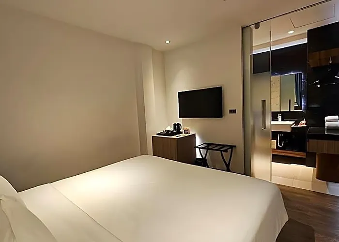 Uno Express Asoke Sukhumvit Отель