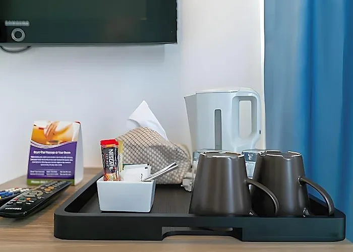 Uno Express Asoke Sukhumvit 3* Бангкок