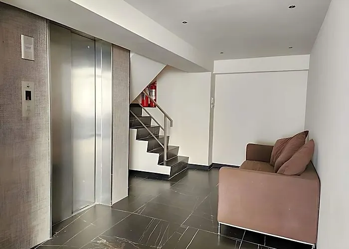 Uno Express Asoke Sukhumvit 3* Бангкок